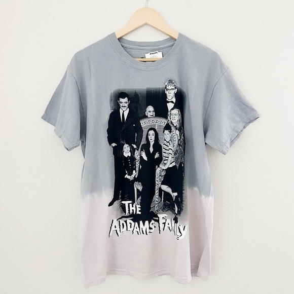 NEW The Adams Family Graphic Tee - Picture 2 of 8